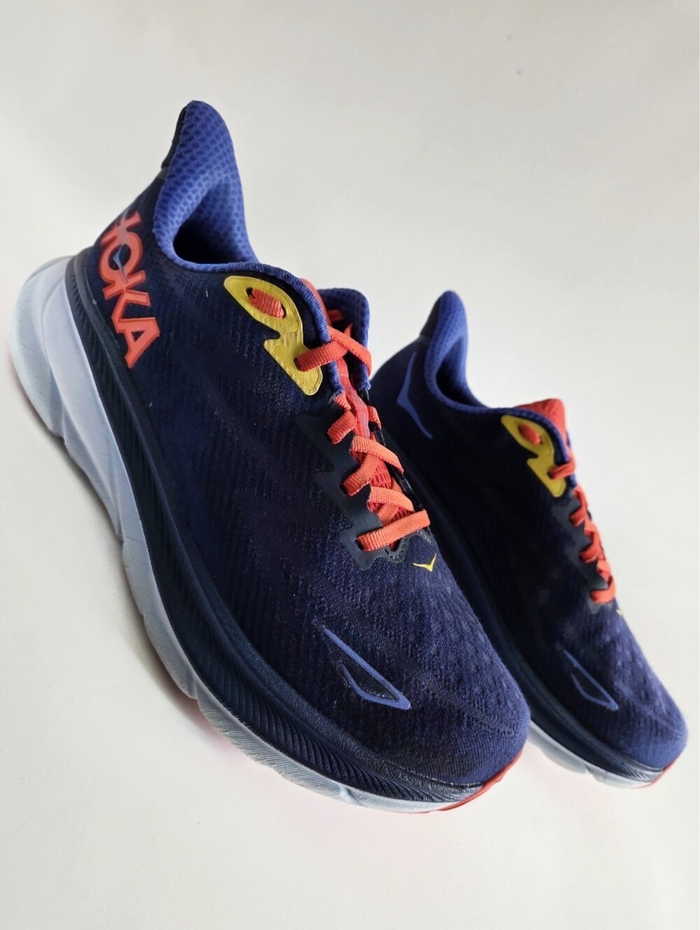 Hoka (8 Wide) Clifton 9 Road Running Shoes, Navy Blue Orange & Yellow - Picture 13 of 15